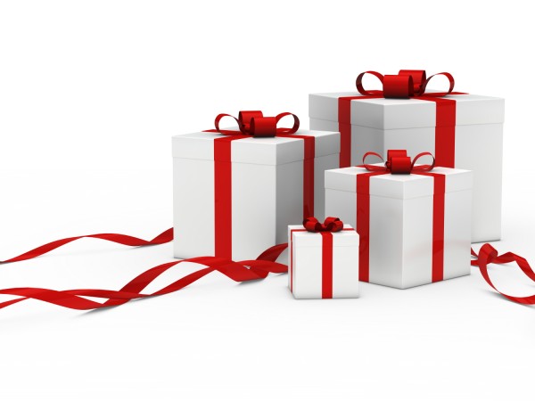 white-gift-boxes-with-red-ribbon