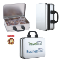 Kofferblik met ca. 150 gr. Haribo colaflesjes