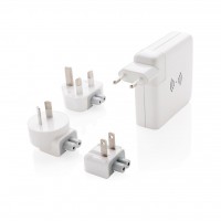 Reisadapter met 5W draadloze powerbank